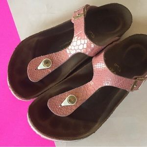 Coral pink  Birkenstock’s